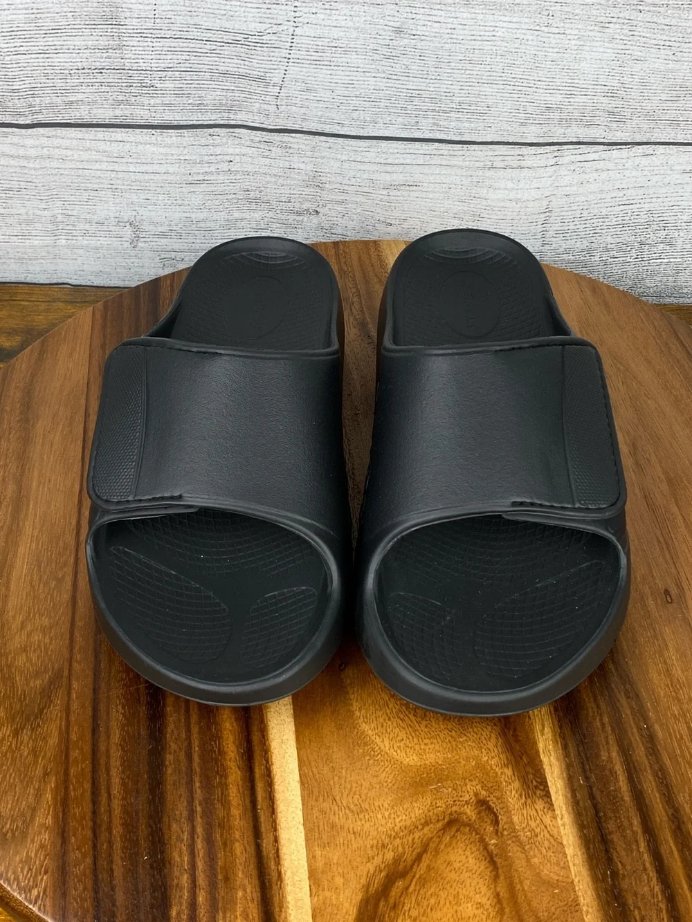 OOFOS OOahh Sport Flex Recovery Black Slide Sandals Adjustable Strap Mens Size 9